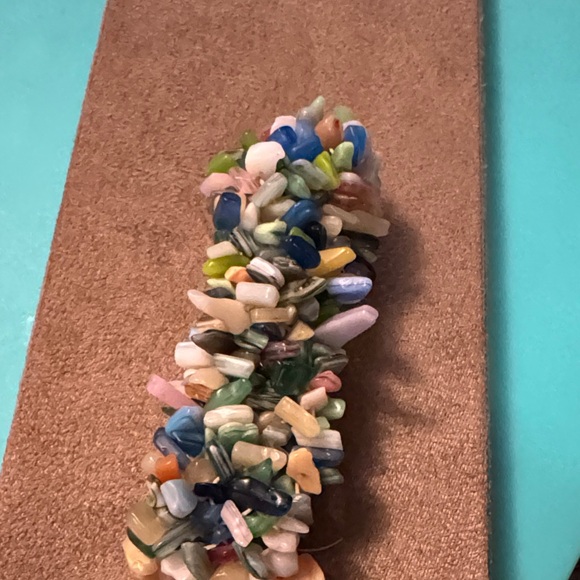 Multicolor Stone Chip Bracelet - Picture 2 of 2